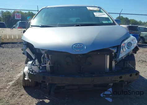 2017 Toyota Sienna Le 8 Passenger from USA, damaged, VIN 5TDKZ3DC7HS826423